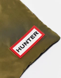 Hunter Quilted Zip Front Scarf With Pockets In