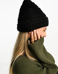 My Accessories London Knitted Square Beanie In
