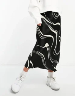 New Look Satin Midi Skirt In Wave Print