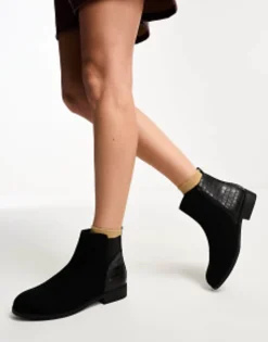 New Look Wide Fit Flat Chelsea Boot In