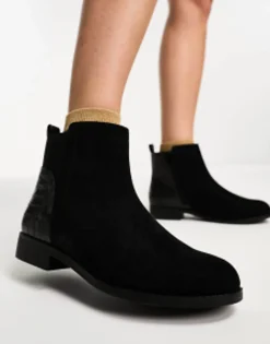 New Look Wide Fit Flat Chelsea Boot In