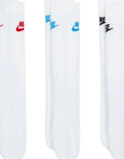 Nike Everyday Essential 3 Pack Socks In With Coloured Logo