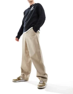 Nike Life Chino Pants In Green