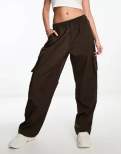 Nike Mini Swoosh Woven Cargo Trousers In Baroque Brown