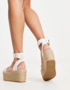 South Beach Chunky Flatform Two Part Espadrille Sandal With Textured Buckle In