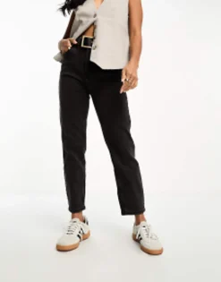 Stradivarius Petite Slim Mom Jean With Stretch In
