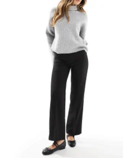 Stradivarius Tailored Straight Leg Trouser In