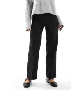 Stradivarius Tailored Straight Leg Trouser In