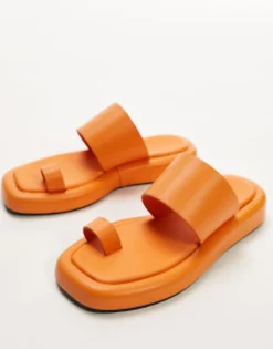 Topshop Georgia Flat Sandal With Toe Loop In