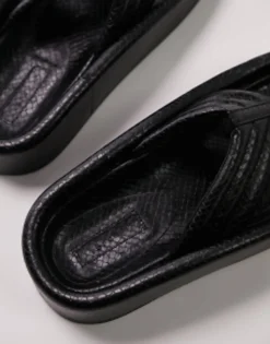 Topshop Gigi Toepost Sunken Footbed Sandal In Lizard
