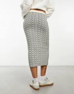 Vero Moda Geo Knitted Midi Skirt Co-Ord In