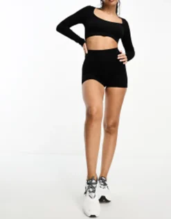 Wb Seamless Rib Booty Short And Long Sleeve In Black