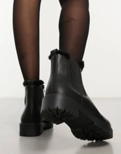 Yours Wide Fit Chelsea Boots In